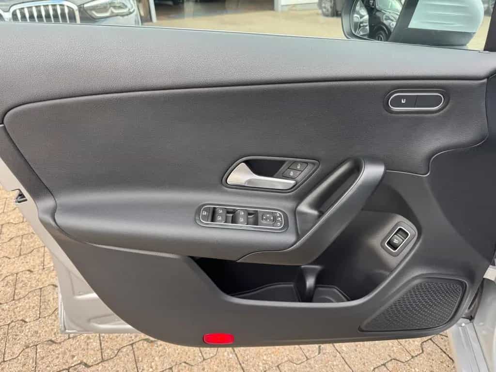 Mercedes-Benz CLA 180 Shooting Brake Euro 6d,LED,Navi 06/2021-photo-19