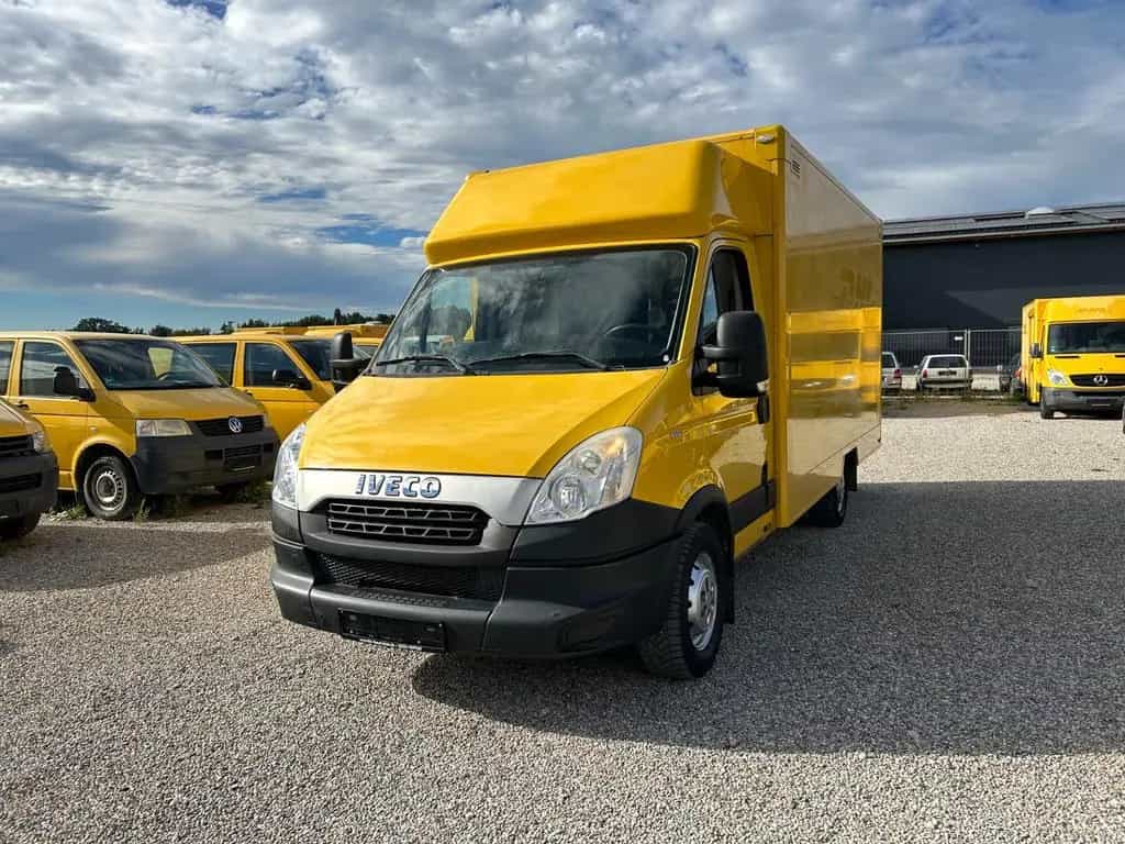 Iveco Daily Koffer/Notsitz/Kamera/mehrere auf Lager 10/2012-photo-2
