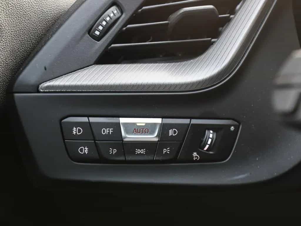 BMW 118 i M-Sport LED W-LAN NAVI SHZ PDC KLIMA 09/2024-photo-25