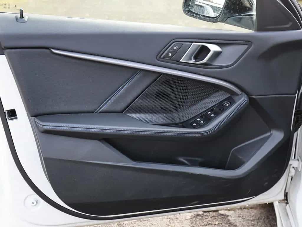 BMW 118 i M-Sport LED W-LAN NAVI SHZ PDC KLIMA 09/2024-photo-26