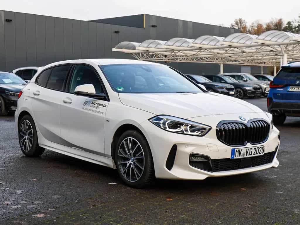 BMW 118 i M-Sport LED W-LAN NAVI SHZ PDC KLIMA 09/2024-photo-3