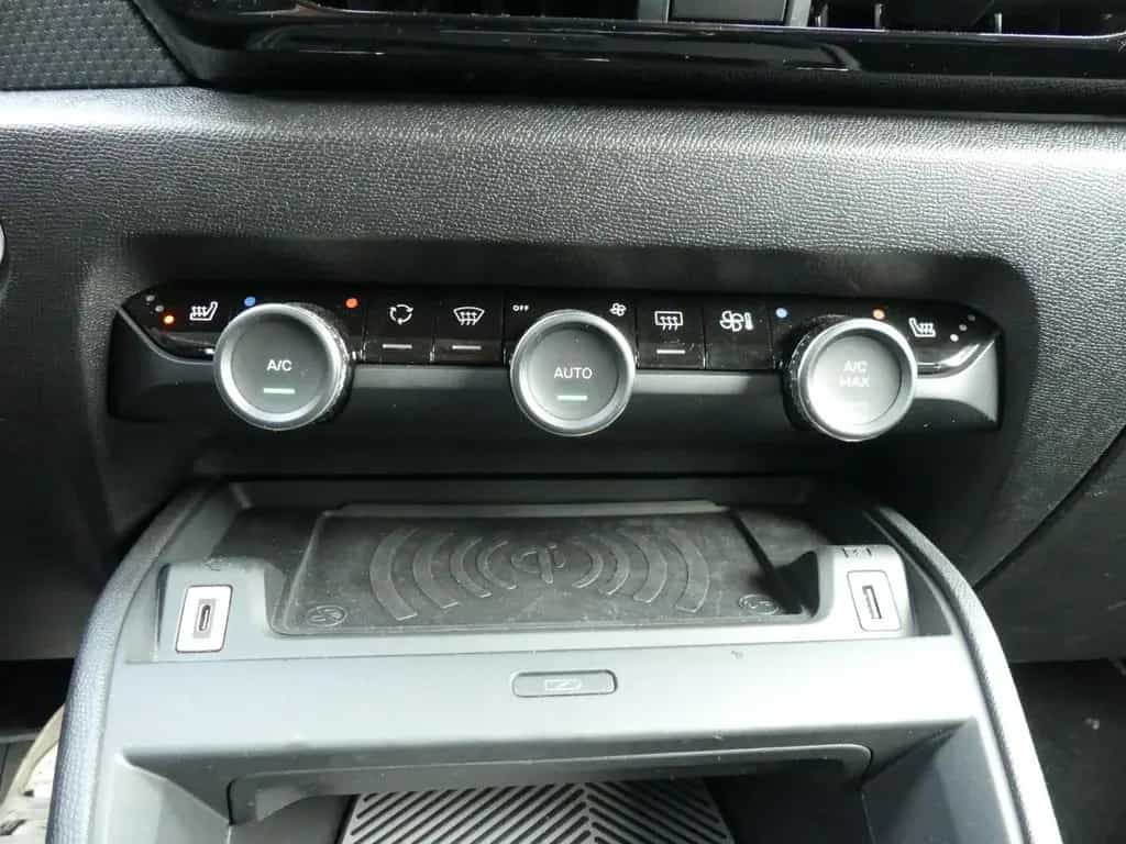 Citroën C4 Hybrid 145 S&S MAX*Sitzheizung* 10/2025-photo-12