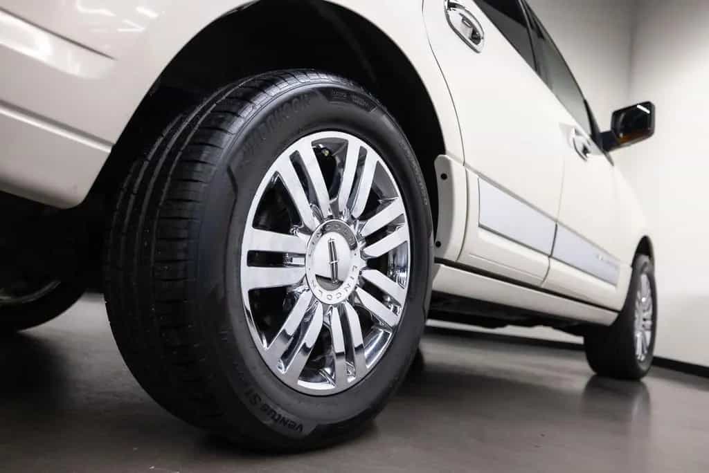 Lincoln Navigator LINCOLN 7 sitze uitvoering Btw auto, F 09/2010-photo-10