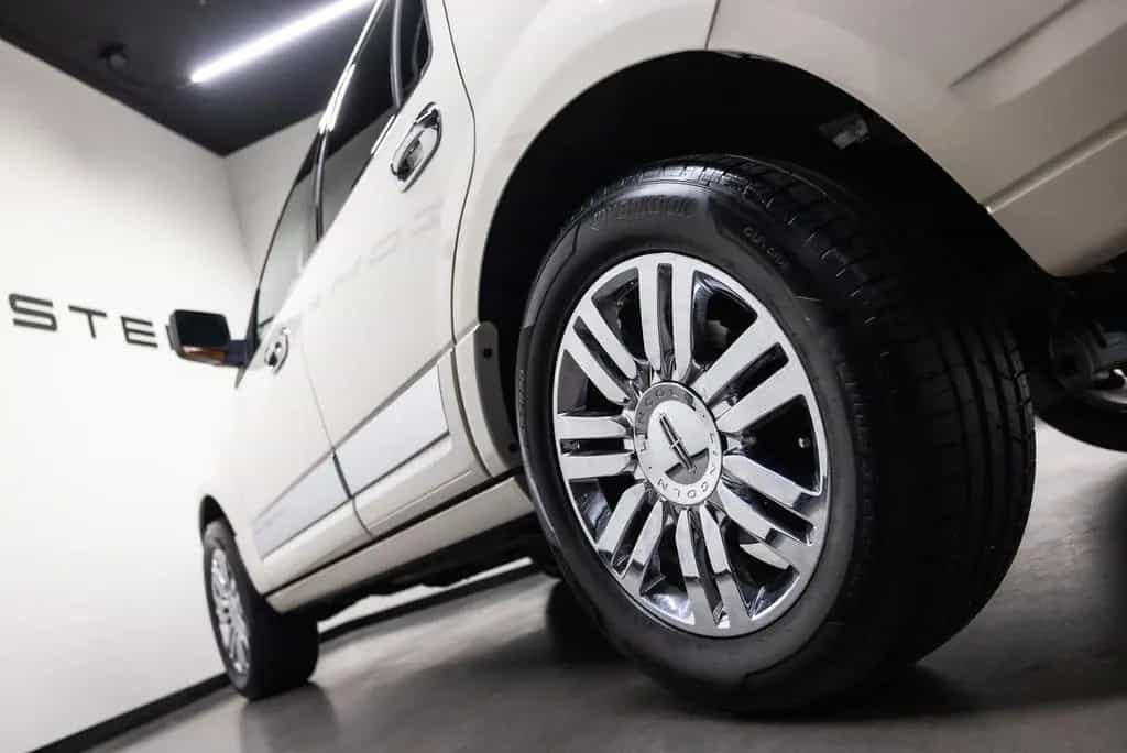 Lincoln Navigator LINCOLN 7 sitze uitvoering Btw auto, F 09/2010-photo-18