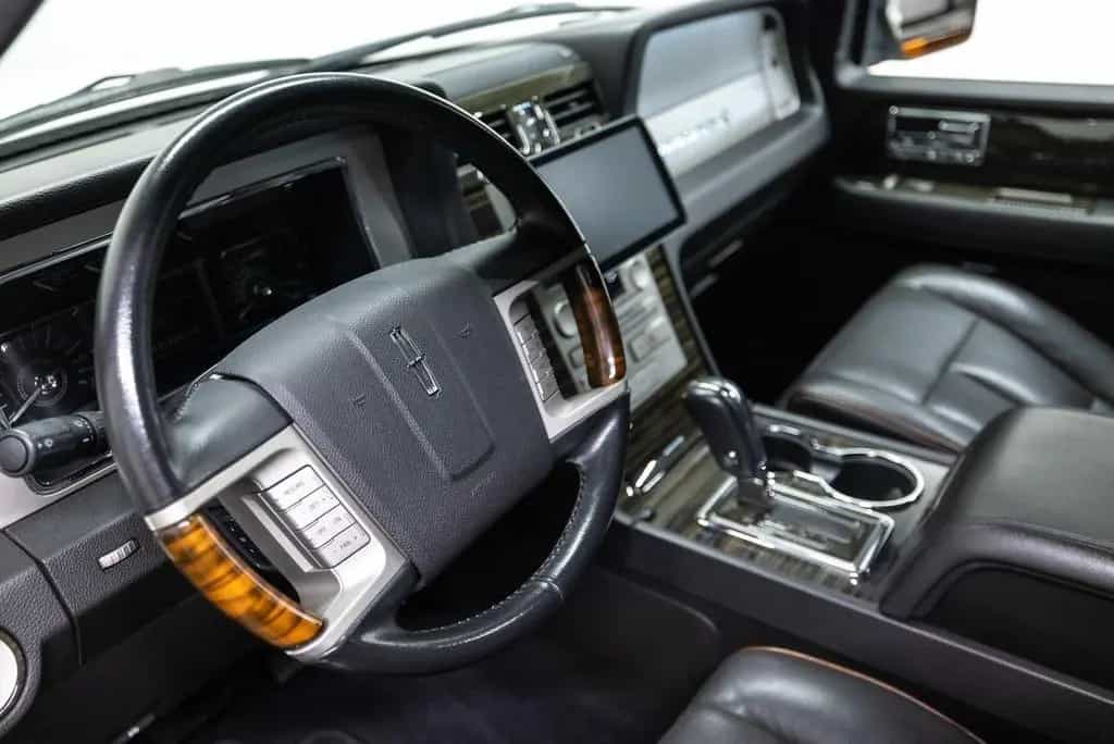 Lincoln Navigator LINCOLN 7 sitze uitvoering Btw auto, F 09/2010-photo-21