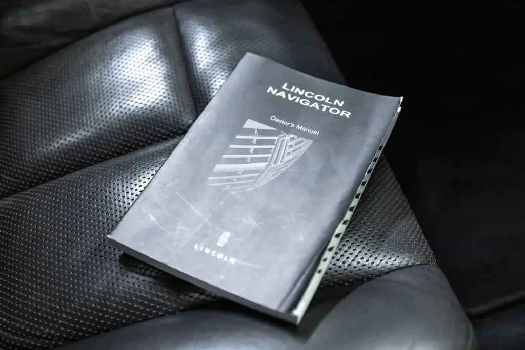 Lincoln Navigator LINCOLN 7 sitze uitvoering Btw auto, F 09/2010-photo-28