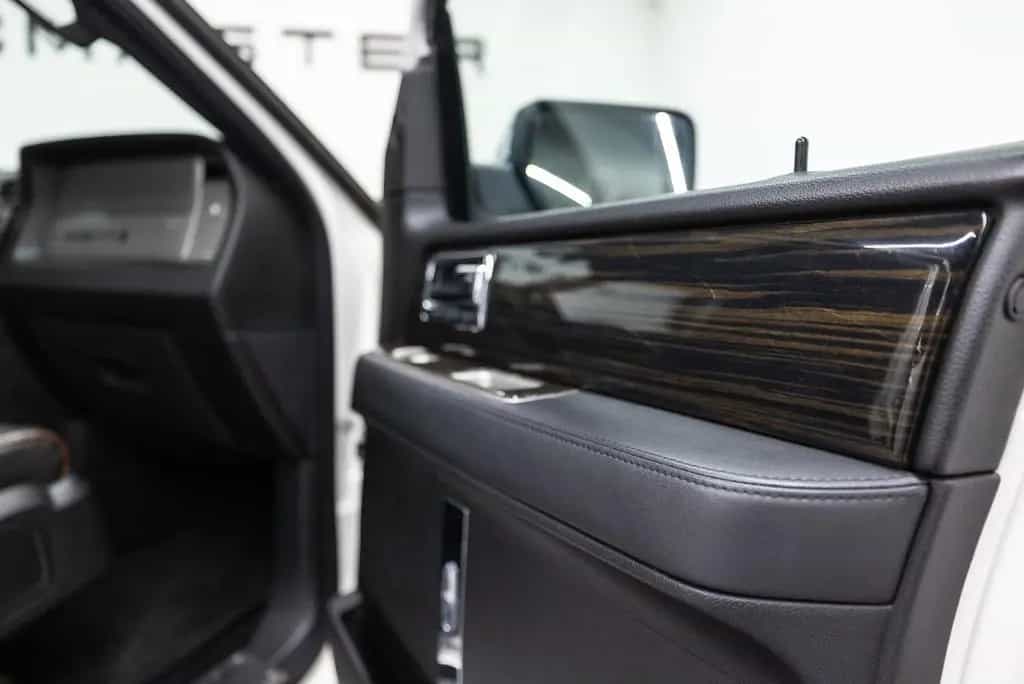 Lincoln Navigator LINCOLN 7 sitze uitvoering Btw auto, F 09/2010-photo-47
