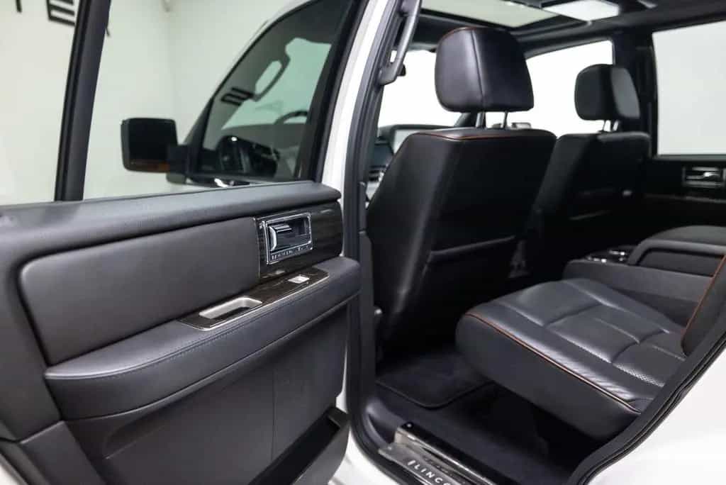 Lincoln Navigator LINCOLN 7 sitze uitvoering Btw auto, F 09/2010-photo-48