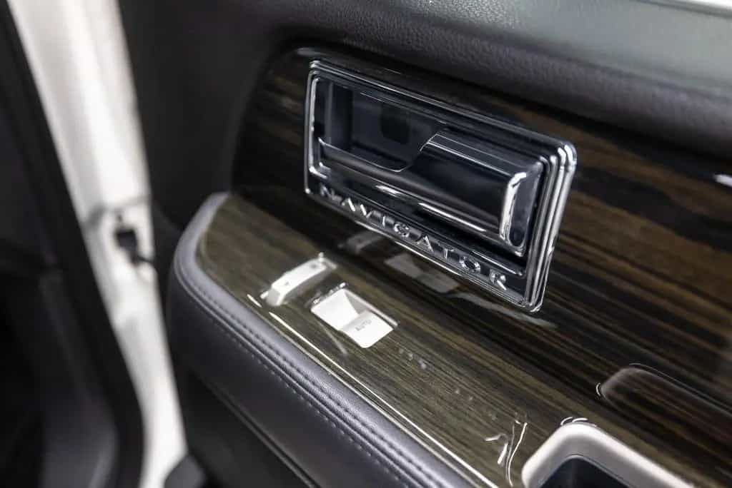 Lincoln Navigator LINCOLN 7 sitze uitvoering Btw auto, F 09/2010-photo-49