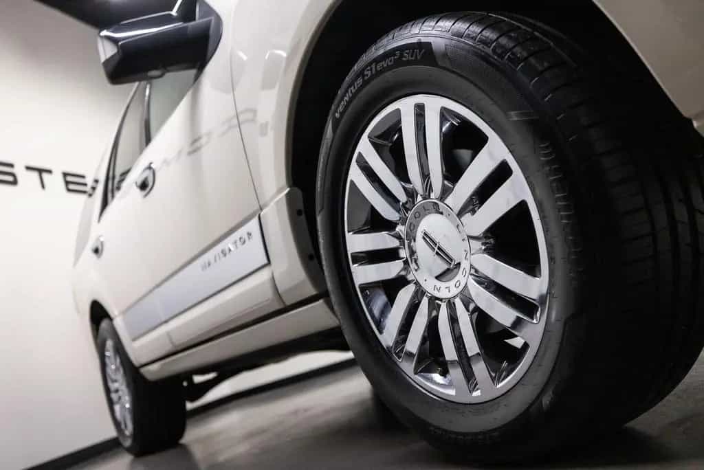 Lincoln Navigator LINCOLN 7 sitze uitvoering Btw auto, F 09/2010-photo-8
