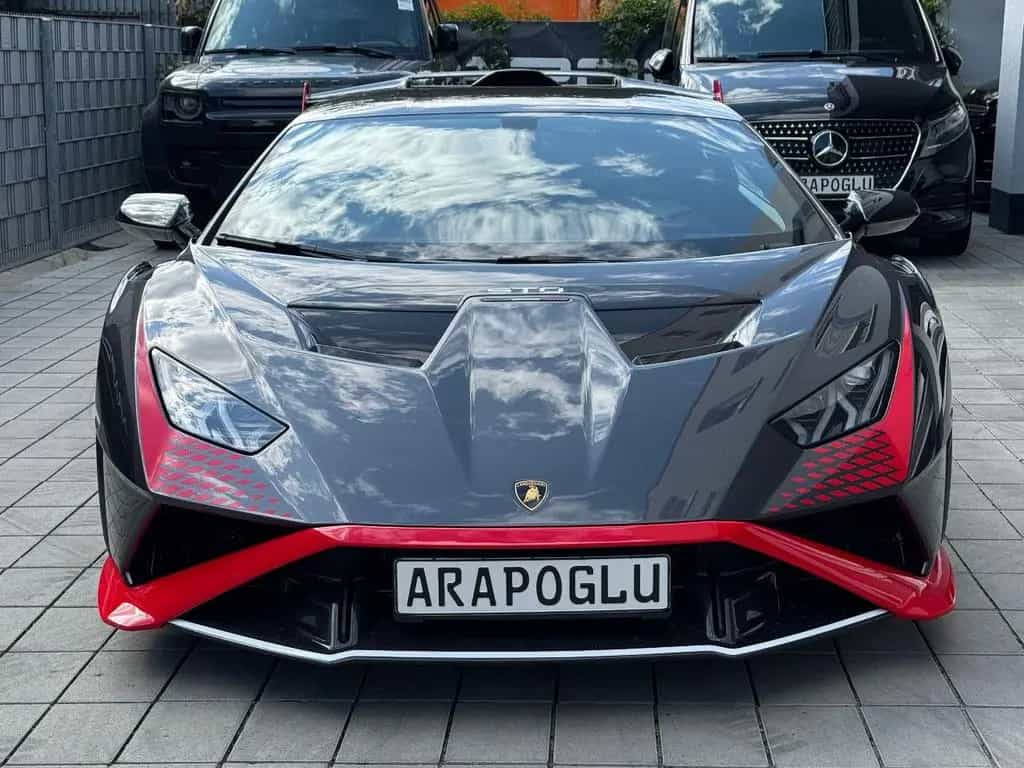 Lamborghini Huracan STO *LIFT*CARBON*GARANTIE*WARTUNG-5Y* 07/2022-photo-1