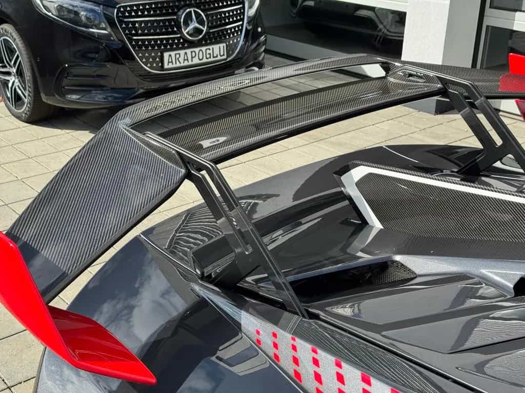 Lamborghini Huracan STO *LIFT*CARBON*GARANTIE*WARTUNG-5Y* 07/2022-photo-8