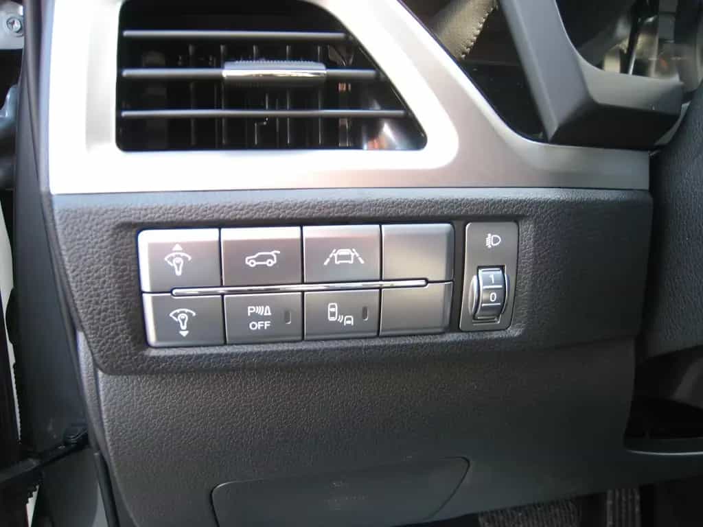 Ssangyong Korando 1.6 D Sapphire 2WD AT 03/2025-photo-10