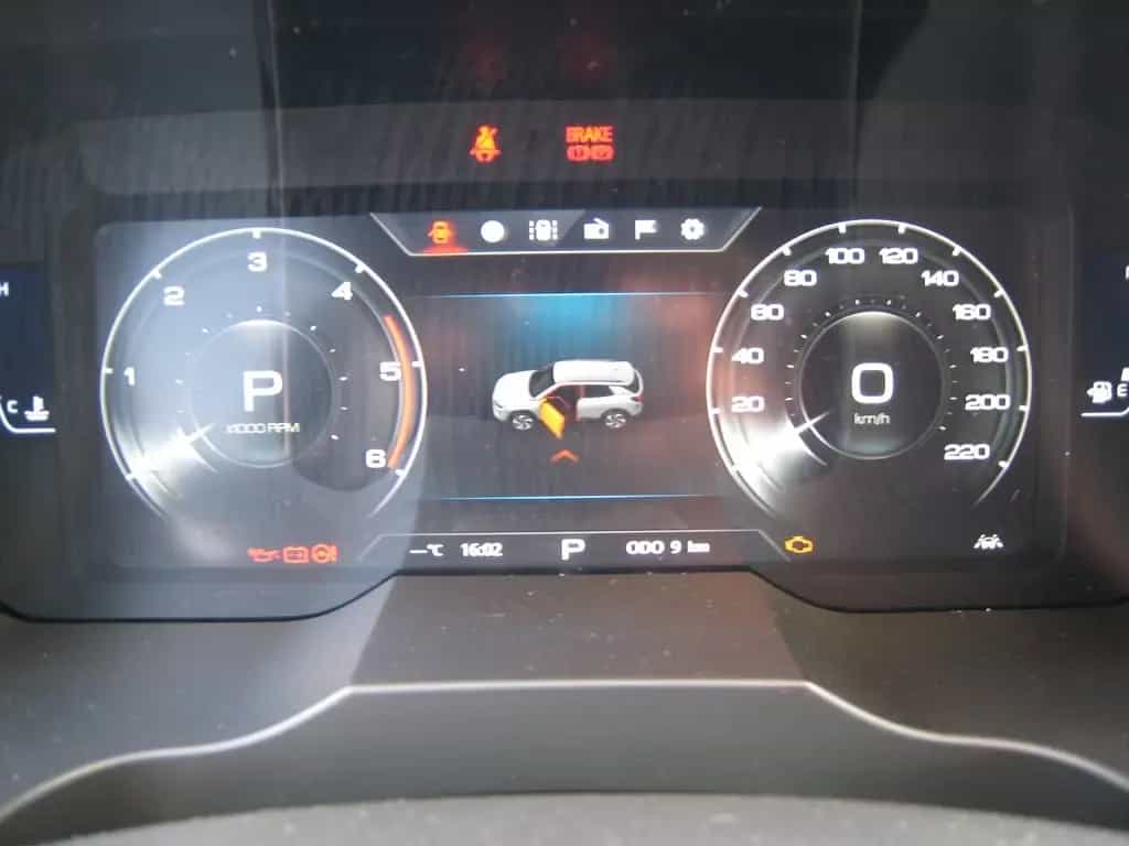 Ssangyong Korando 1.6 D Sapphire 2WD AT 03/2025-photo-11