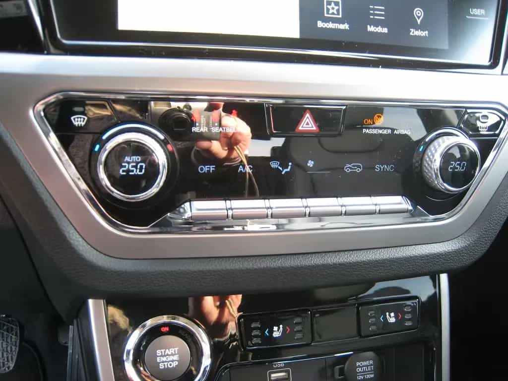 Ssangyong Korando 1.6 D Sapphire 2WD AT 03/2025-photo-14
