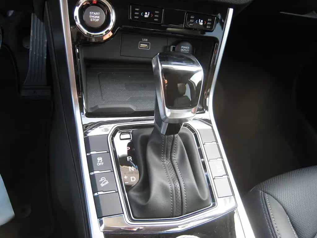 Ssangyong Korando 1.6 D Sapphire 2WD AT 03/2025-photo-15