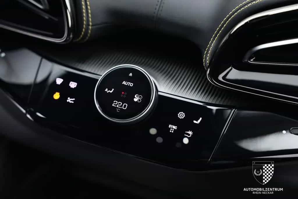 Ferrari Purosangue FullCarbon/Panorama/Massage/NOVITEC 12/2024-photo-18