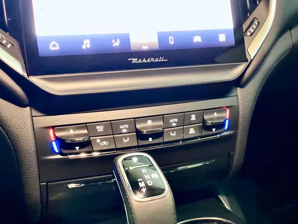 Maserati Ghibli Hybrid +LEDER+NAVI+RFK+ACC+CarPlay 06/2021-photo-17