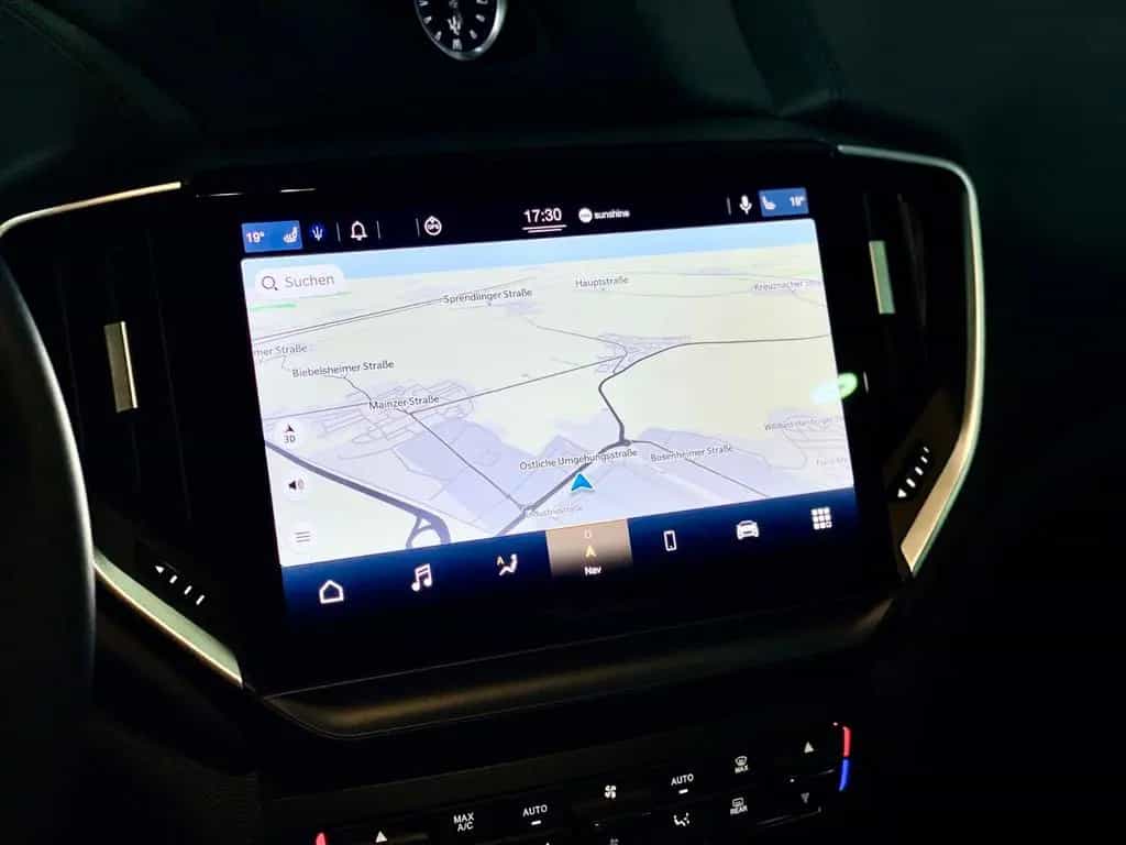 Maserati Ghibli Hybrid +LEDER+NAVI+RFK+ACC+CarPlay 06/2021-photo-19