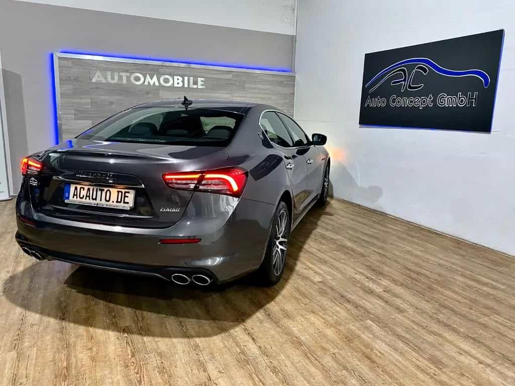 Maserati Ghibli Hybrid +LEDER+NAVI+RFK+ACC+CarPlay 06/2021-photo-6