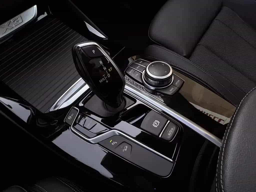 BMW X3 xDrive 25 d xLine 1.HAND°AHK°PANO°STANDHZNG 05/2019-photo-16