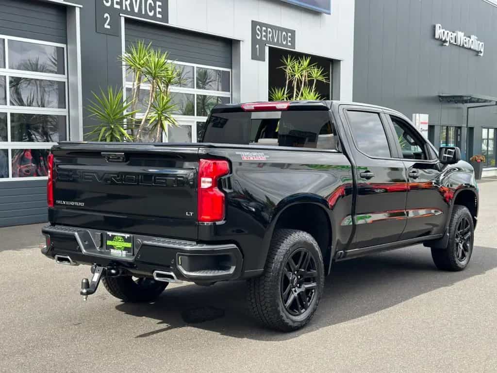 Chevrolet Silverado TRAIL BOSS 2025 Bed Cover 48 Mon. Gar. null-photo-5