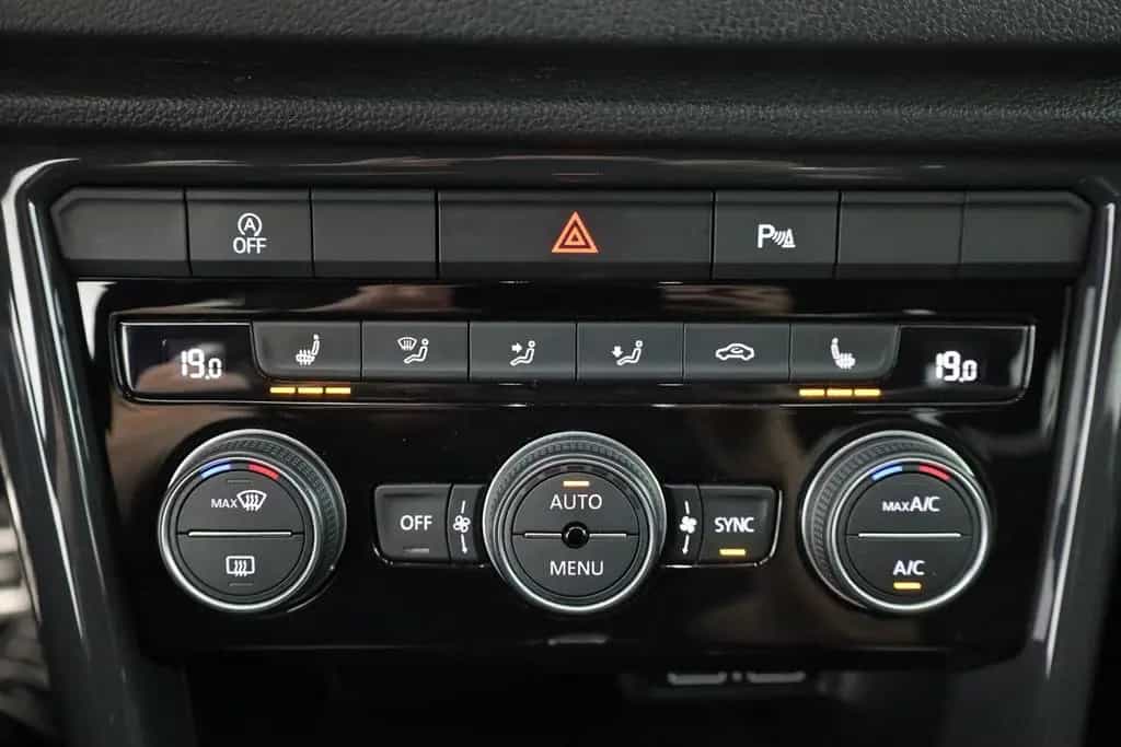 Volkswagen T-Roc 2.0 TSI DSG 4Motion LED Virtual Cockpit 06/2019-photo-11