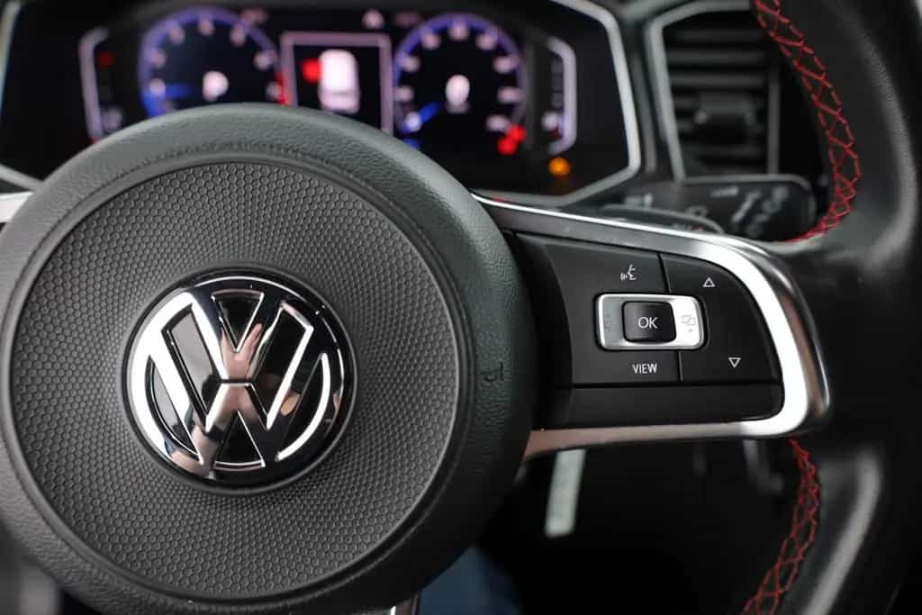 Volkswagen T-Roc 2.0 TSI DSG 4Motion LED Virtual Cockpit 06/2019-photo-17
