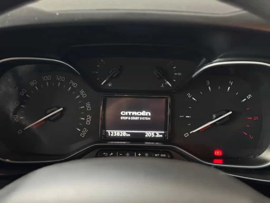 Citroën Berlingo Feel XL Behindertengerecht-Rampe 10/2019-photo-13