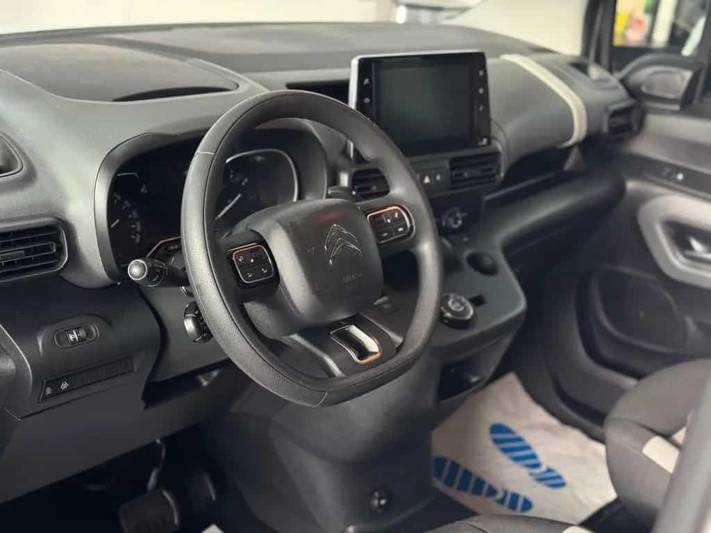 Citroën Berlingo Feel XL Behindertengerecht-Rampe 10/2019-photo-6