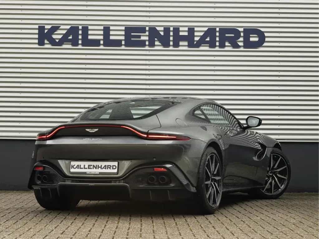 Aston Martin V8 Vantage 4.0 - 5.305km! - Dealer Maintenance 07/2020-photo-1