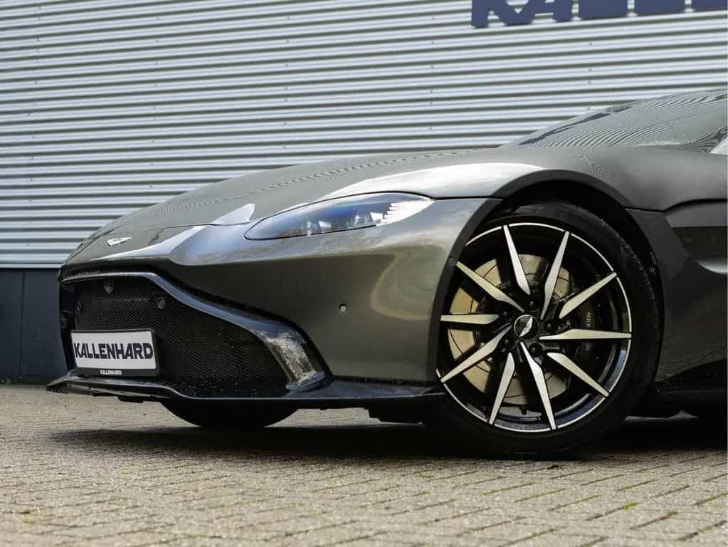 Aston Martin V8 Vantage 4.0 - 5.305km! - Dealer Maintenance 07/2020-photo-10