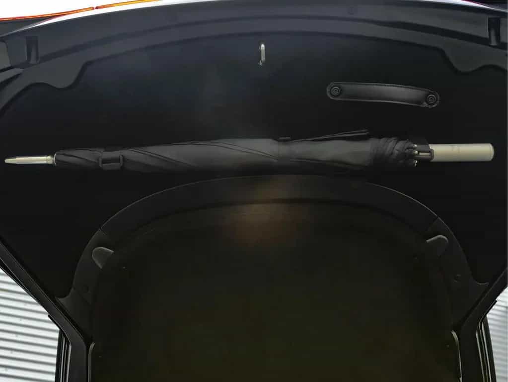 Aston Martin V8 Vantage 4.0 - 5.305km! - Dealer Maintenance 07/2020-photo-24