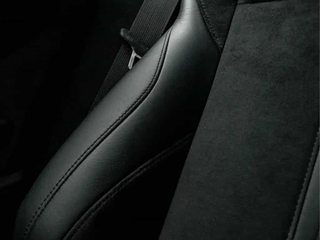 Aston Martin V8 Vantage 4.0 - 5.305km! - Dealer Maintenance 07/2020-photo-39
