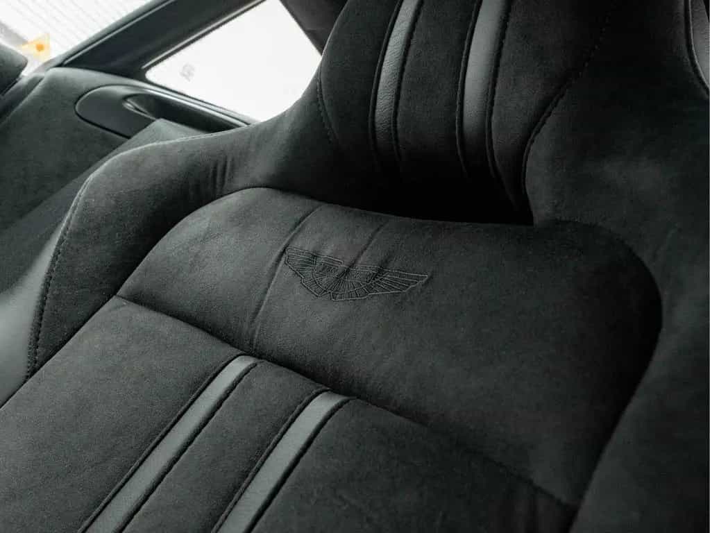 Aston Martin V8 Vantage 4.0 - 5.305km! - Dealer Maintenance 07/2020-photo-40