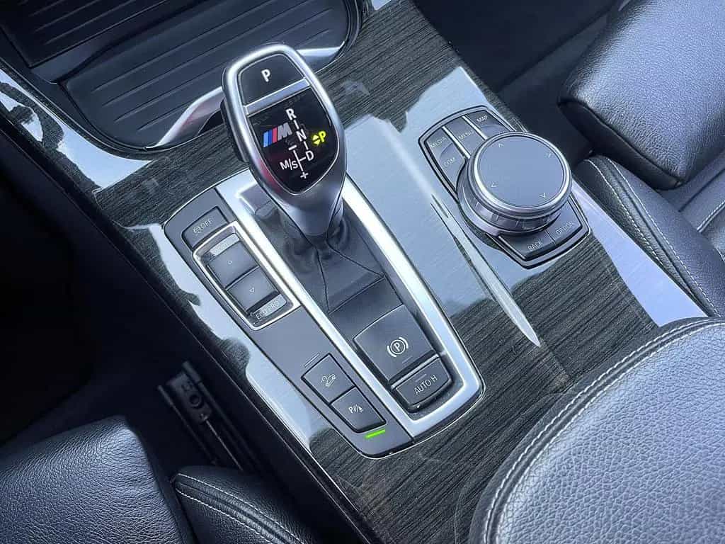 BMW X4 M40i xDrive AUT LED HUD PANO NAVI H&K LEDER 03/2018-photo-23