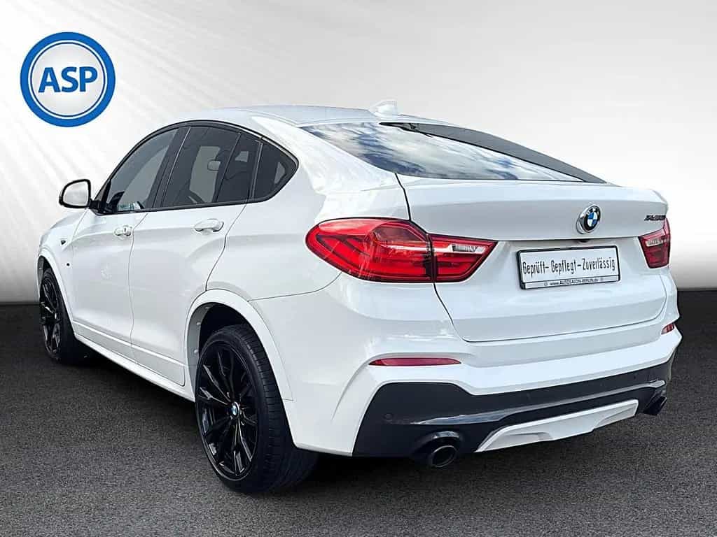 BMW X4 M40i xDrive AUT LED HUD PANO NAVI H&K LEDER 03/2018-photo-2