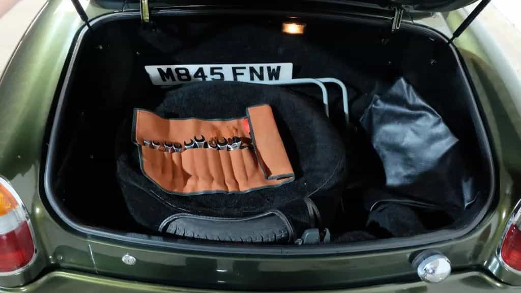 MG Other RV 8  -  3,9 Liter mit Klimaanlage 06/1995-photo-21