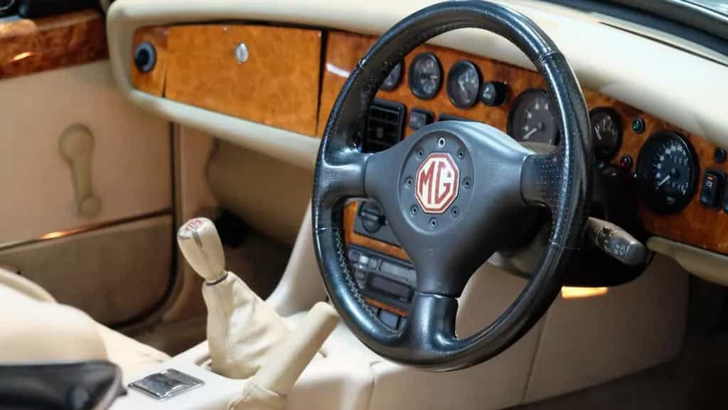 MG Other RV 8  -  3,9 Liter mit Klimaanlage 06/1995-photo-4