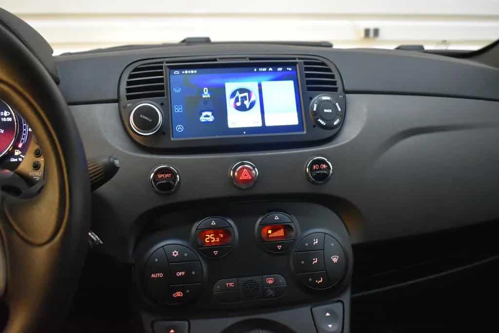 Abarth 595 Competizione+PDC+Vollleder+53.200km 10/2015-photo-13