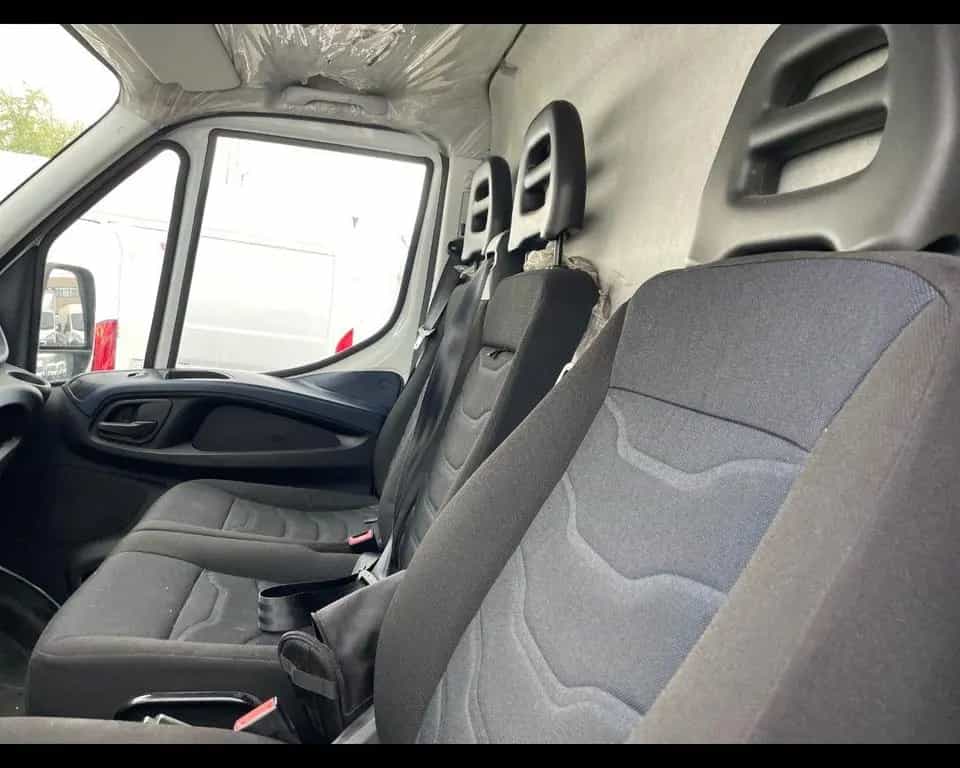 Iveco Daily Iveco Daily Passo Medio 35Q 2.3 HPT PM - T 07/2019-photo-10