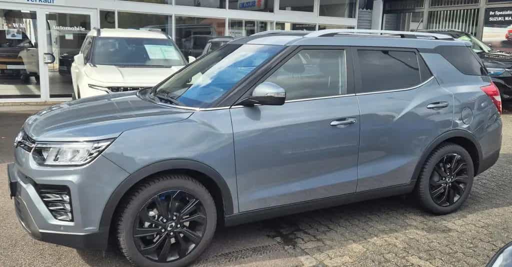 Ssangyong Tivoli Grand Black Line 4x2 03/2024-photo-1