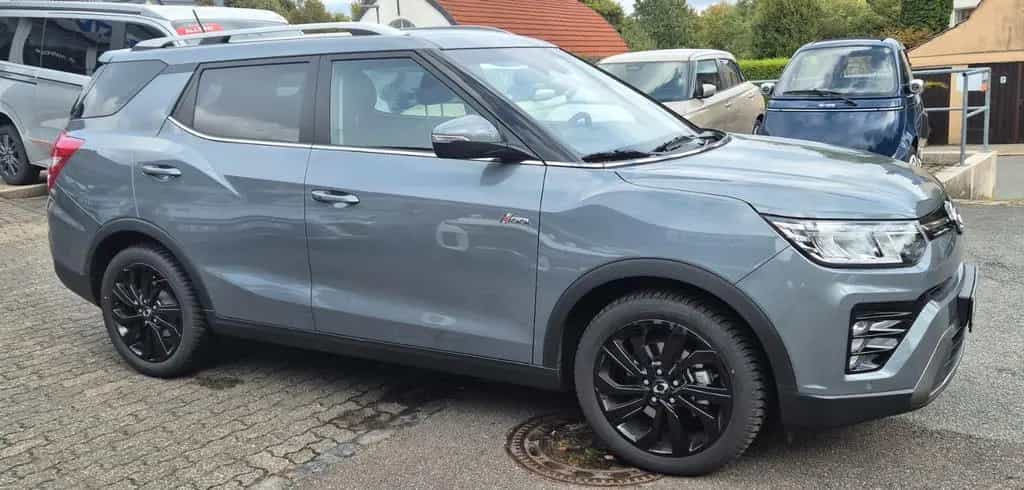 Ssangyong Tivoli Grand Black Line 4x2 03/2024-photo-2
