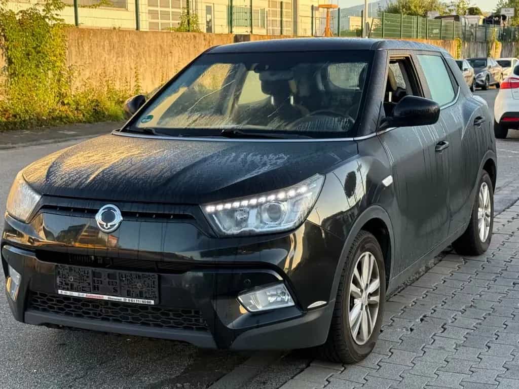 Ssangyong Tivoli 4X4 Quartz 09/2017-photo-1