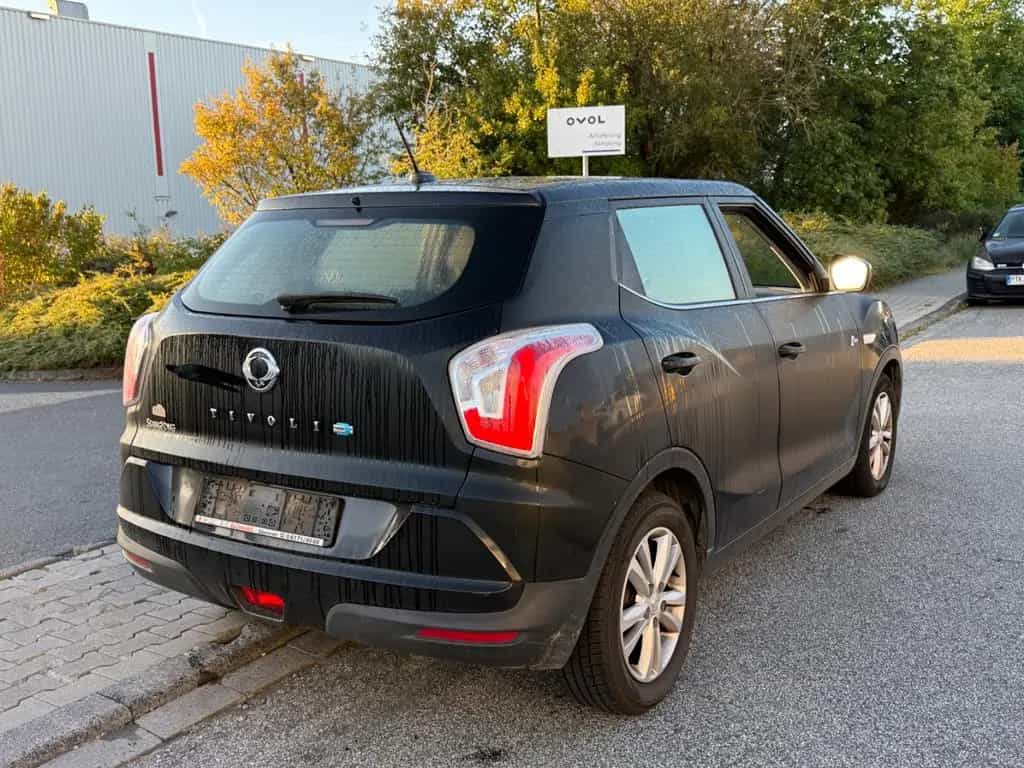 Ssangyong Tivoli 4X4 Quartz 09/2017-photo-3