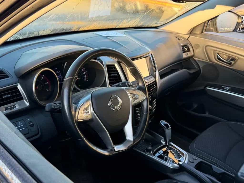 Ssangyong Tivoli 4X4 Quartz 09/2017-photo-5