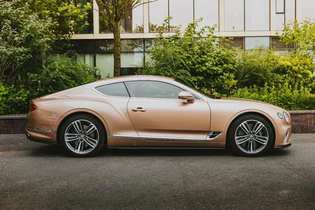 Bentley Continental GT 09/2019-photo-10