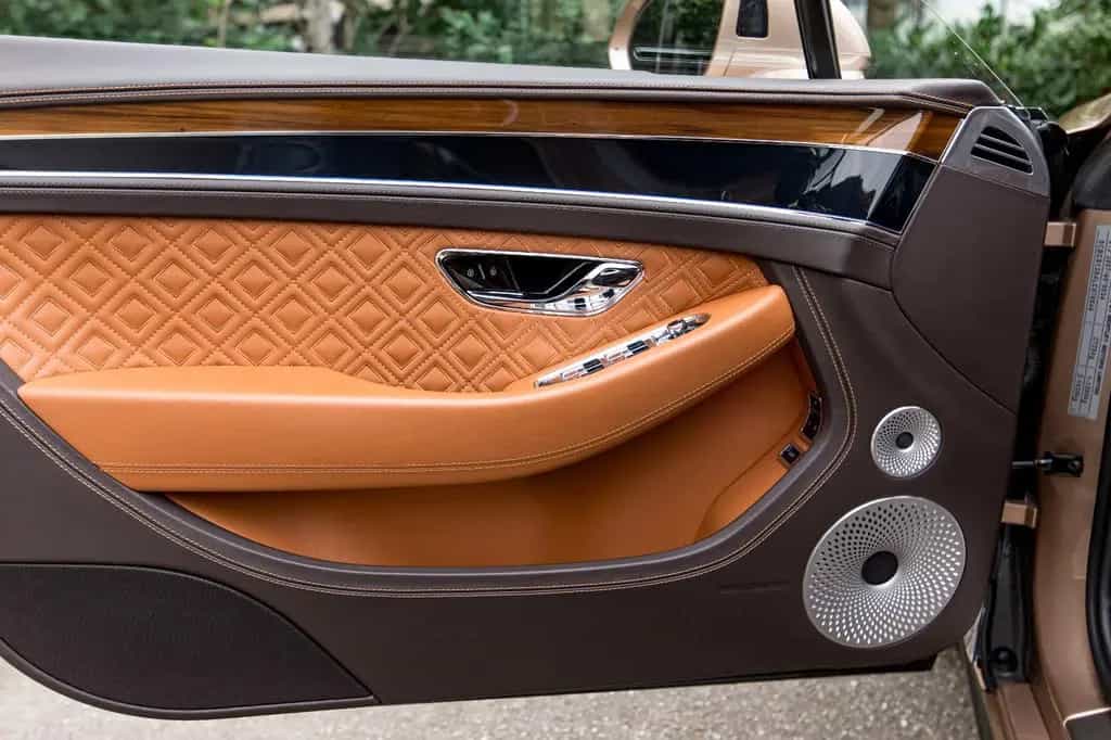 Bentley Continental GT 09/2019-photo-19