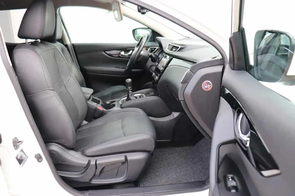 Nissan Qashqai 1.6DIGT TEKNA*LEDER*VOLL-LED*KAMERA*NAVI 04/2017-photo-11