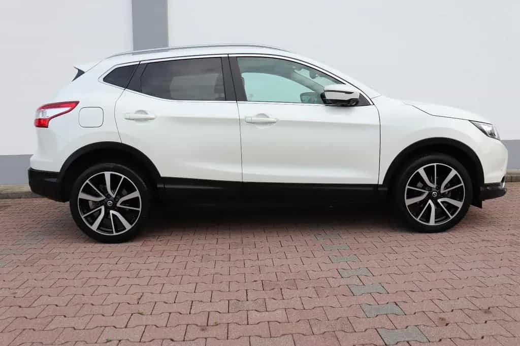 Nissan Qashqai 1.6DIGT TEKNA*LEDER*VOLL-LED*KAMERA*NAVI 04/2017-photo-3